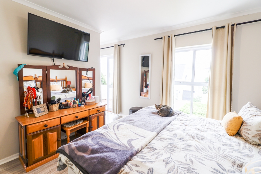 3 Bedroom Property for Sale in Paradyskloof Western Cape